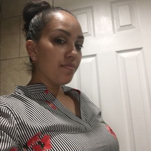 Meet your Posher, Cynthia